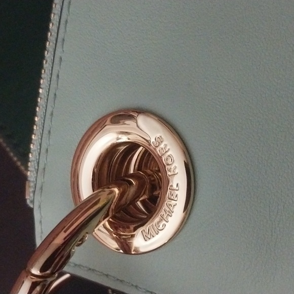 Michael Hero NWOT Wristlet - Picture 3 of 5